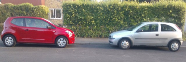 The new and the old.  I had to sneak this photo when I took the spare key for the old car to it's new owner as I realised that I'd not got one picture of the poor old Pogmobile :o(