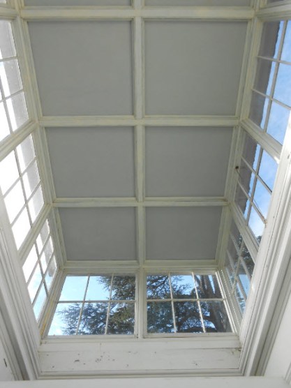 but check out my bathroom ceiling!