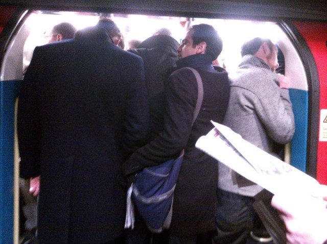 3rd February 2014: Monday morning on the Jubilee Line. It was 7am and already this chaotic!