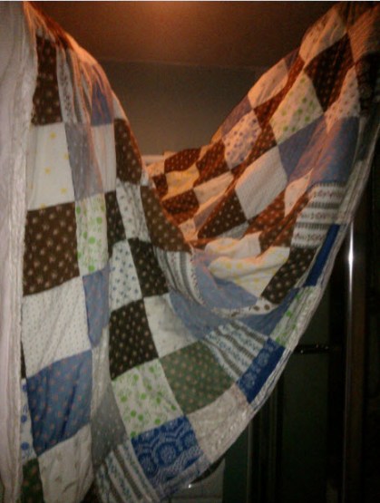 10th February 2014:  When you have the teeniest hours in the world and a double patchwork blanket your mum made years ago, washing and drying it is a challenge.  The solution:  Turn the bathroom into a small tent.